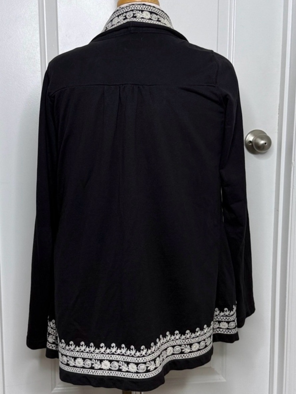 Lucky Brand Whitney Embroidered Cardigan - Picture 2 of 5